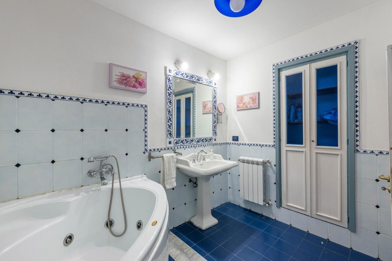 Vicere' Apartment Maqueda Palermo Eksteriør bilde